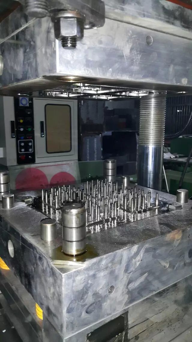 Urea Switch Compress Machine