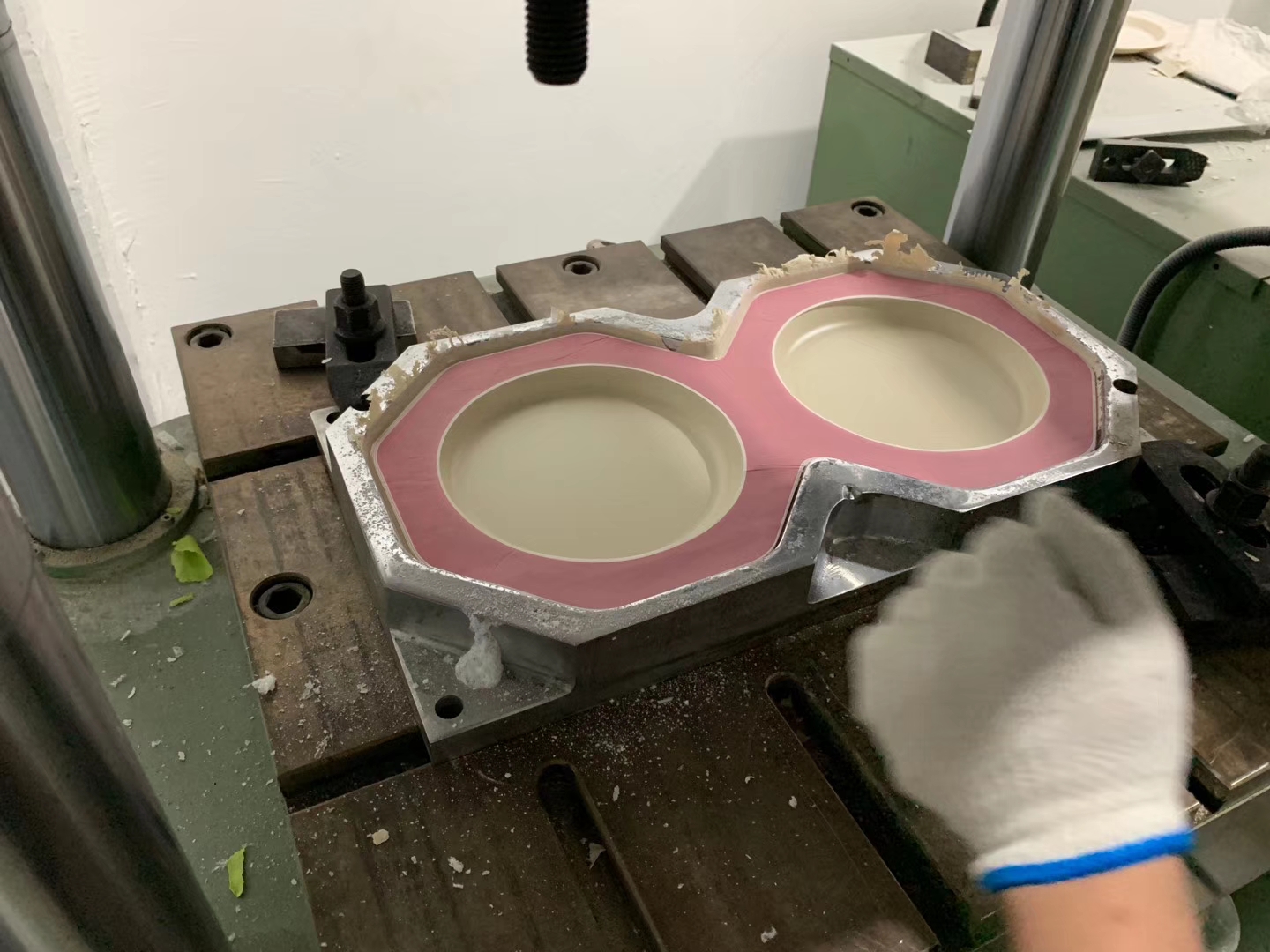 China melamine tableware molding machine